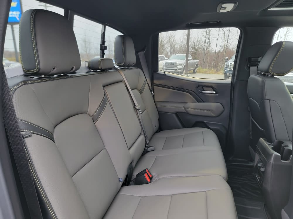 Thumbnail: 2026 Chevrolet Colorado - 12