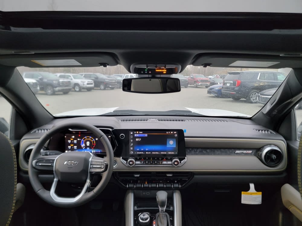 Thumbnail: 2026 Chevrolet Colorado - 9