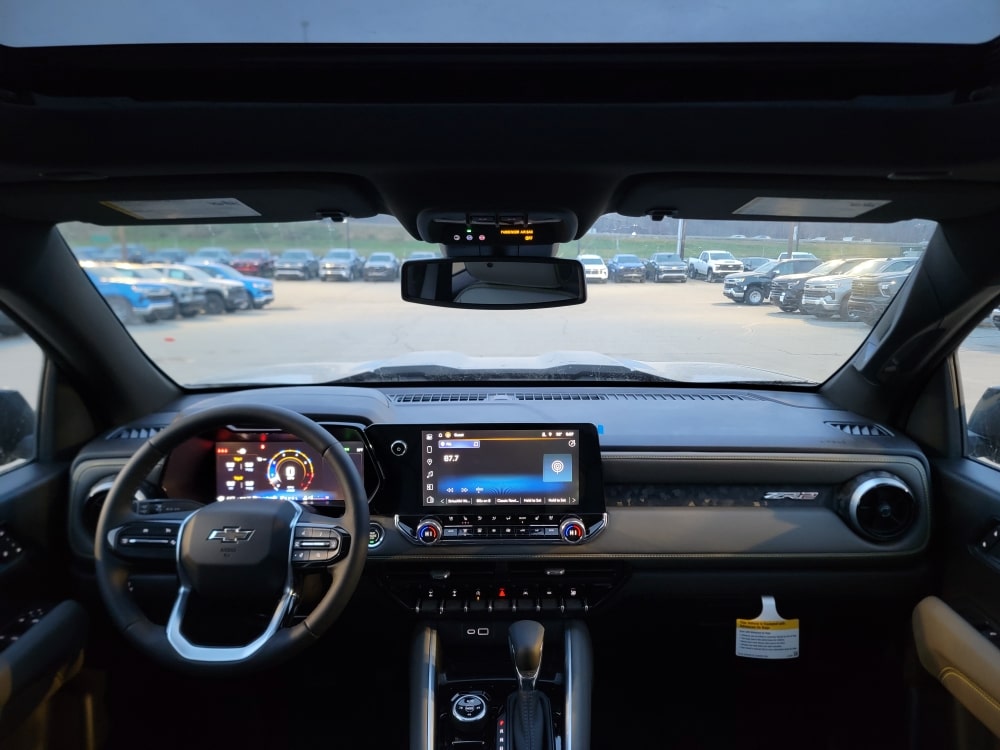 Thumbnail: 2026 Chevrolet Colorado - 9