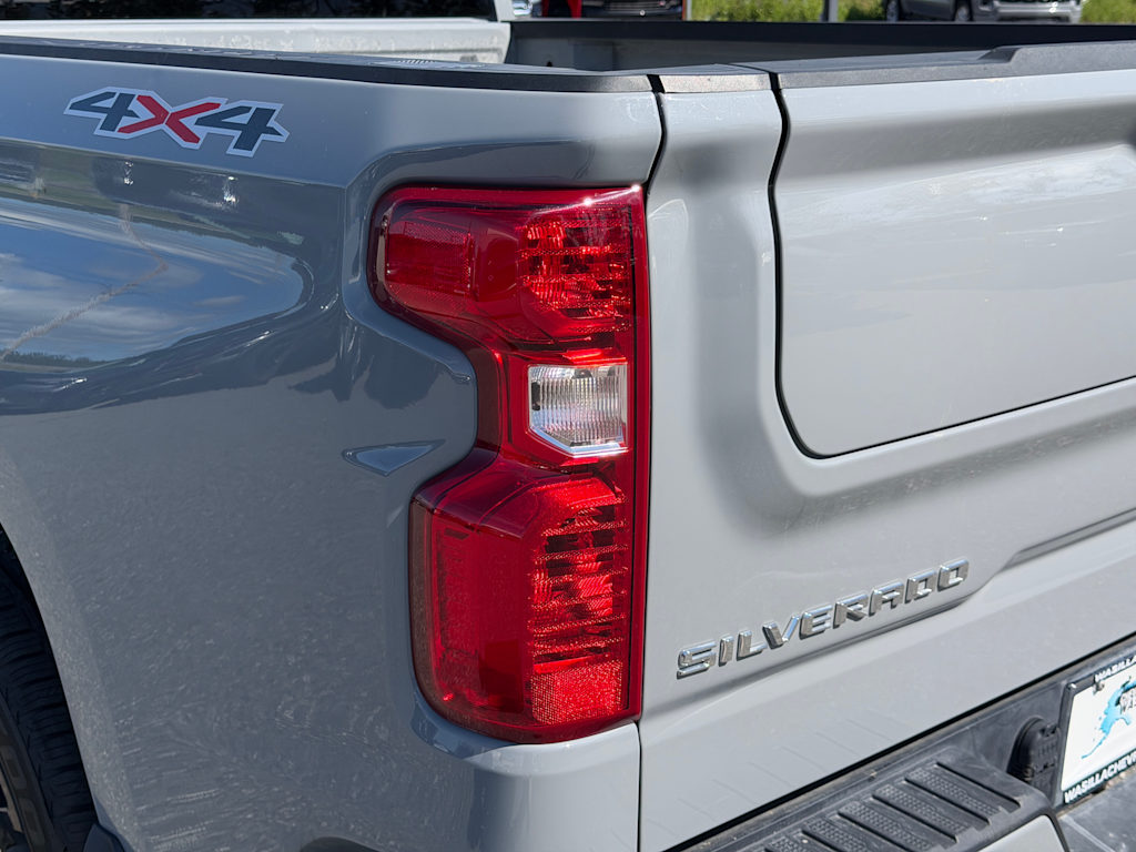 Thumbnail: 2025 Chevrolet Silverado 1500 - 20