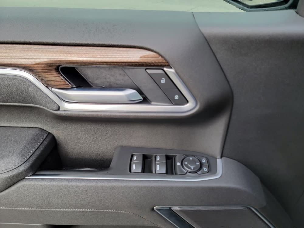 Thumbnail: 2026 Chevrolet Silverado 1500 - 21