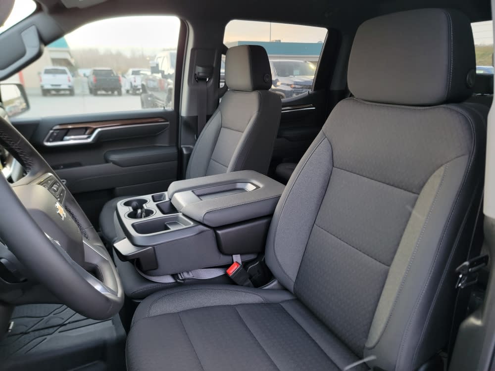 Thumbnail: 2026 Chevrolet Silverado 1500 - 10