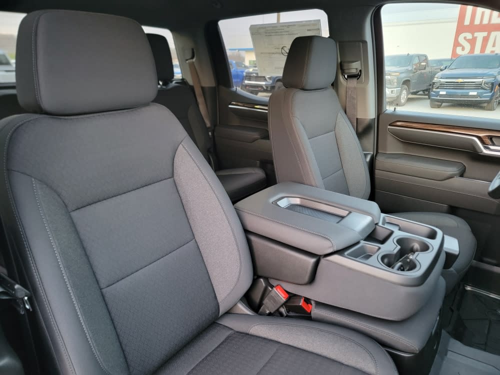 Thumbnail: 2026 Chevrolet Silverado 1500 - 11