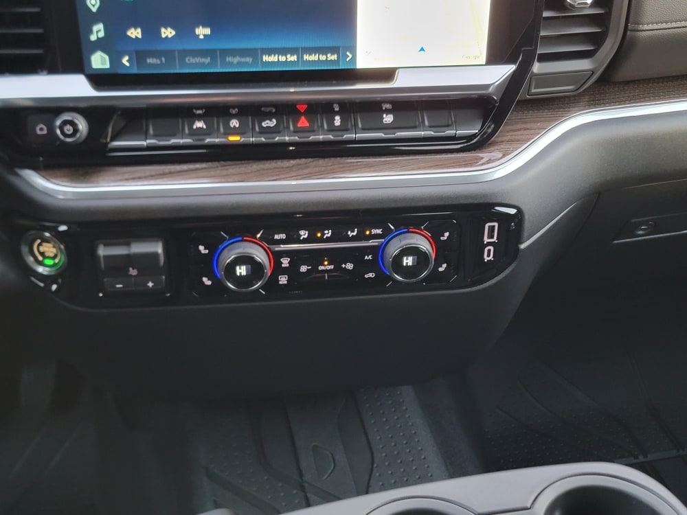 Thumbnail: 2026 Chevrolet Silverado 1500 - 24