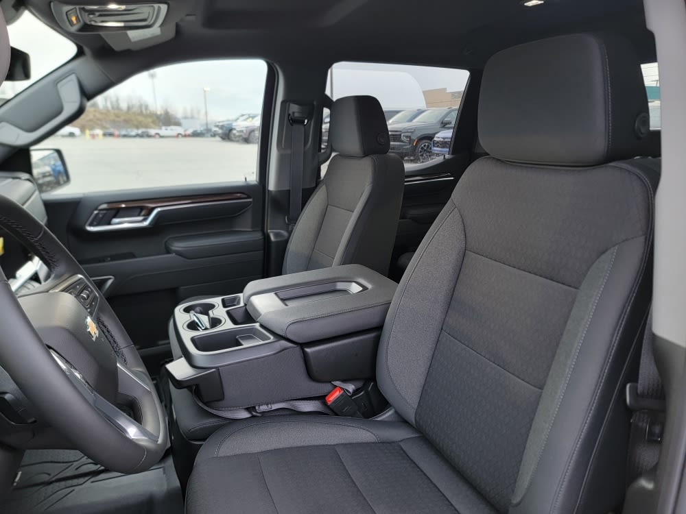 Thumbnail: 2026 Chevrolet Silverado 1500 - 10