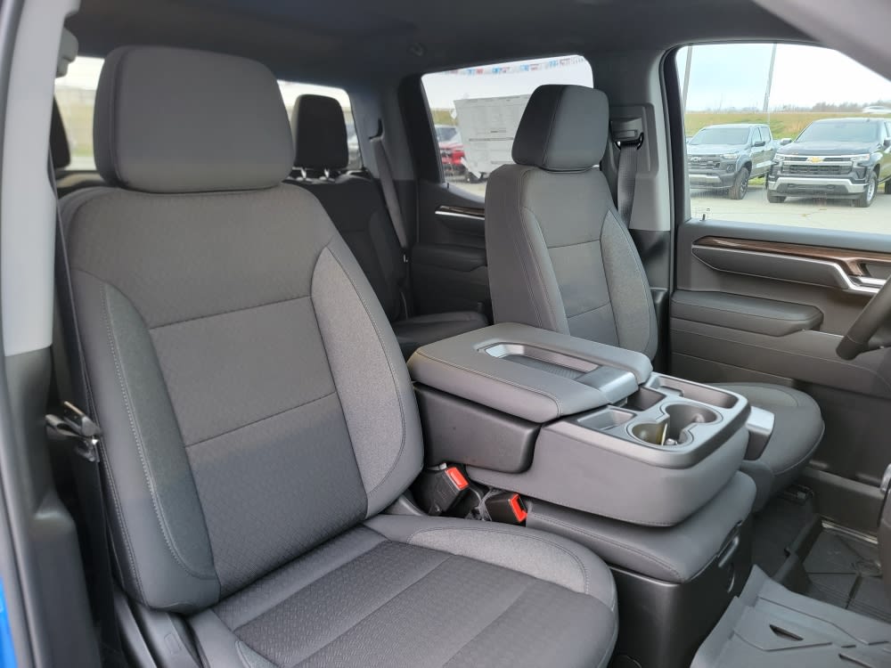 Thumbnail: 2026 Chevrolet Silverado 1500 - 11