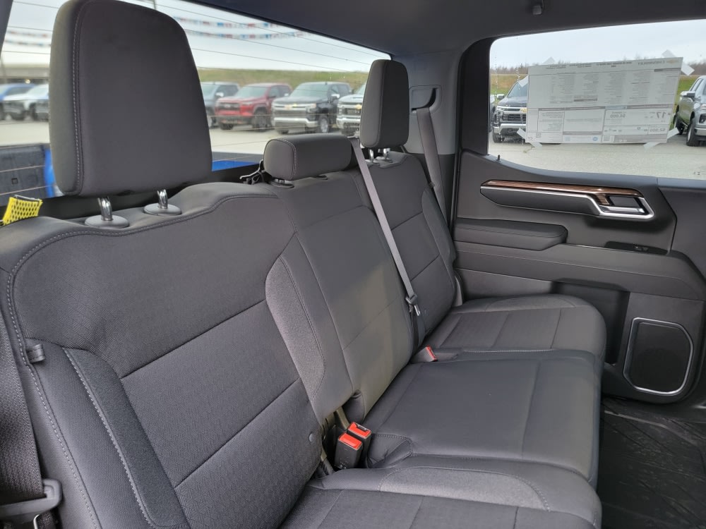 Thumbnail: 2026 Chevrolet Silverado 1500 - 12