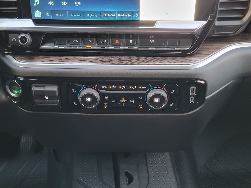 Thumbnail: 2026 Chevrolet Silverado 1500 - 21