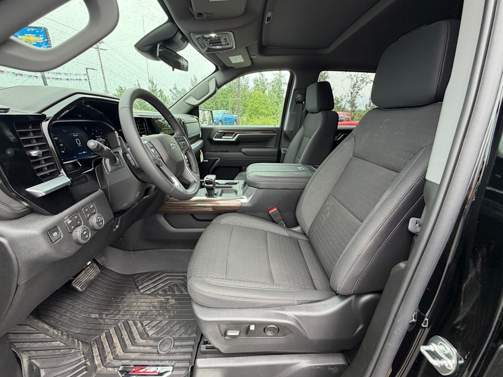 Thumbnail: 2026 Chevrolet Silverado 1500 - 9