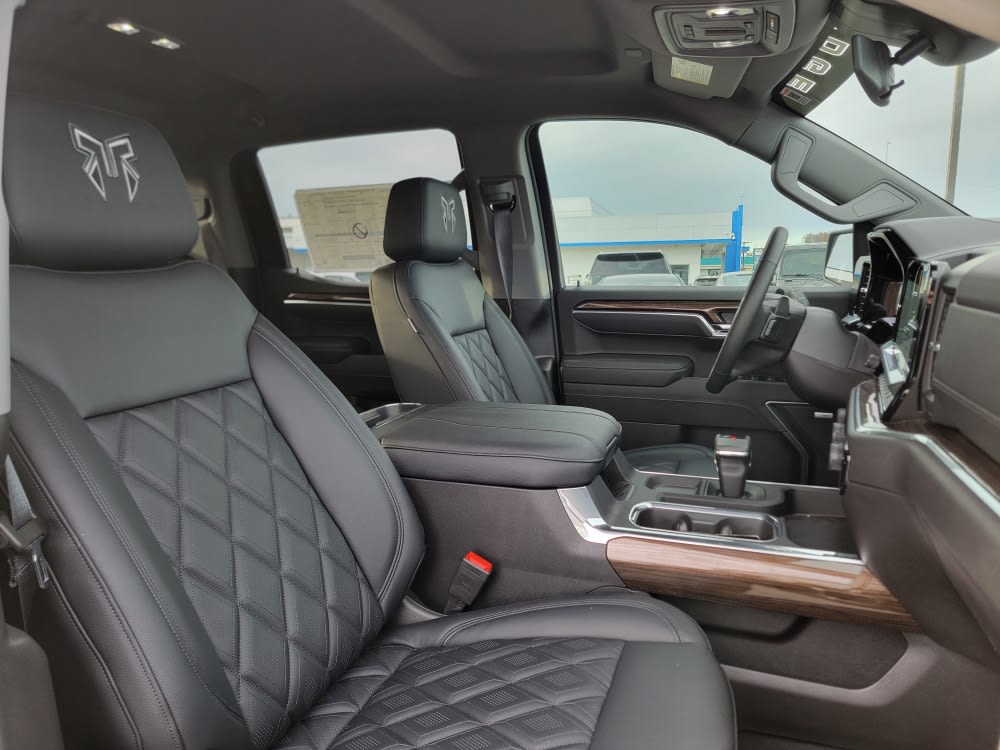 Thumbnail: 2025 Chevrolet Silverado 1500 - 11