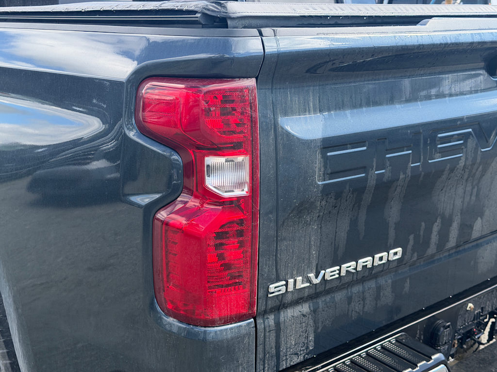 Thumbnail: 2021 Chevrolet Silverado 1500 - 12