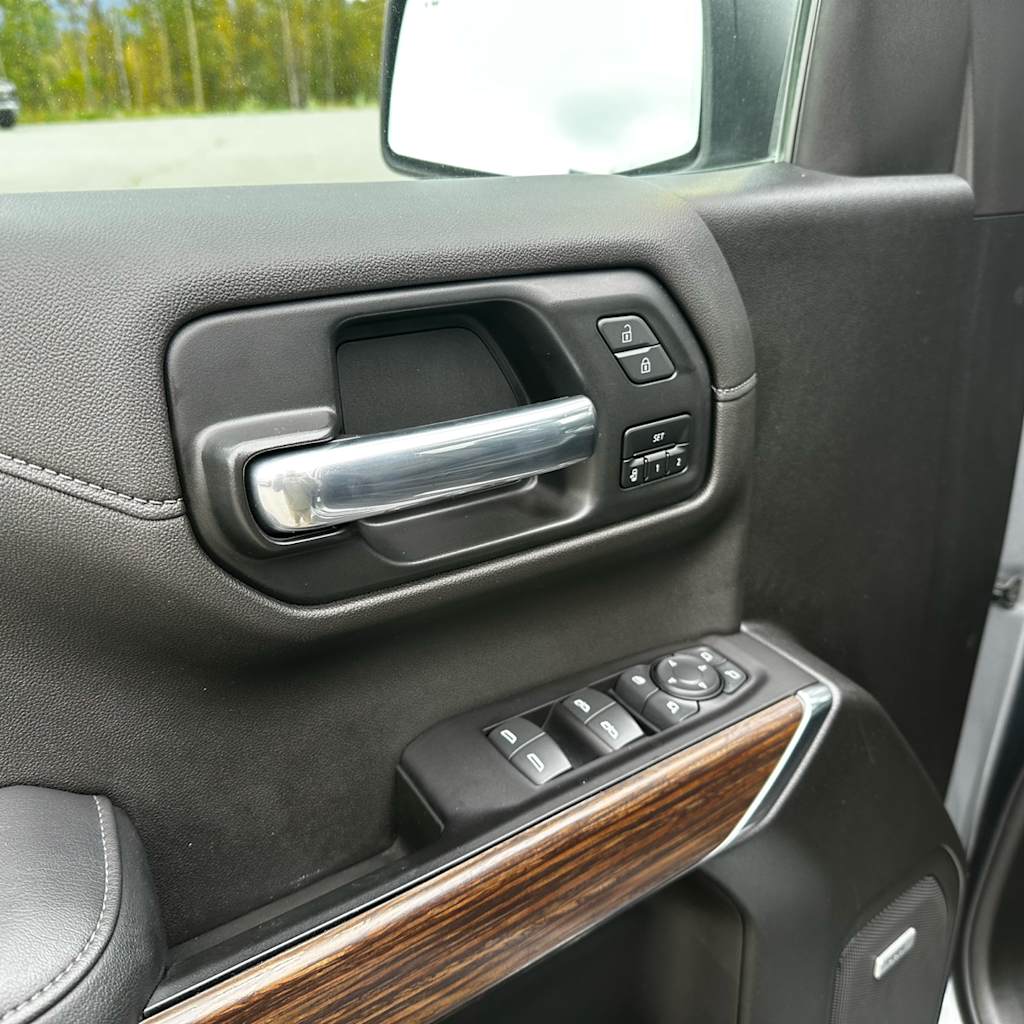 Thumbnail: 2022 Chevrolet Silverado 1500 - 18