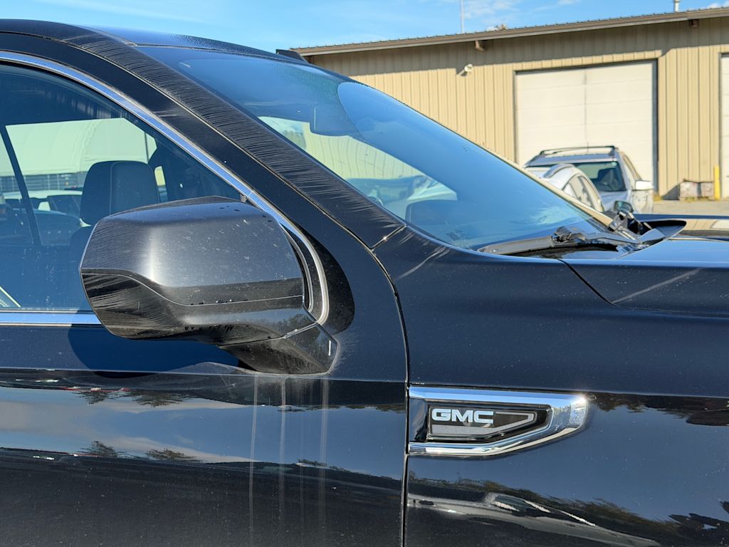 Thumbnail: 2021 GMC Yukon - 19