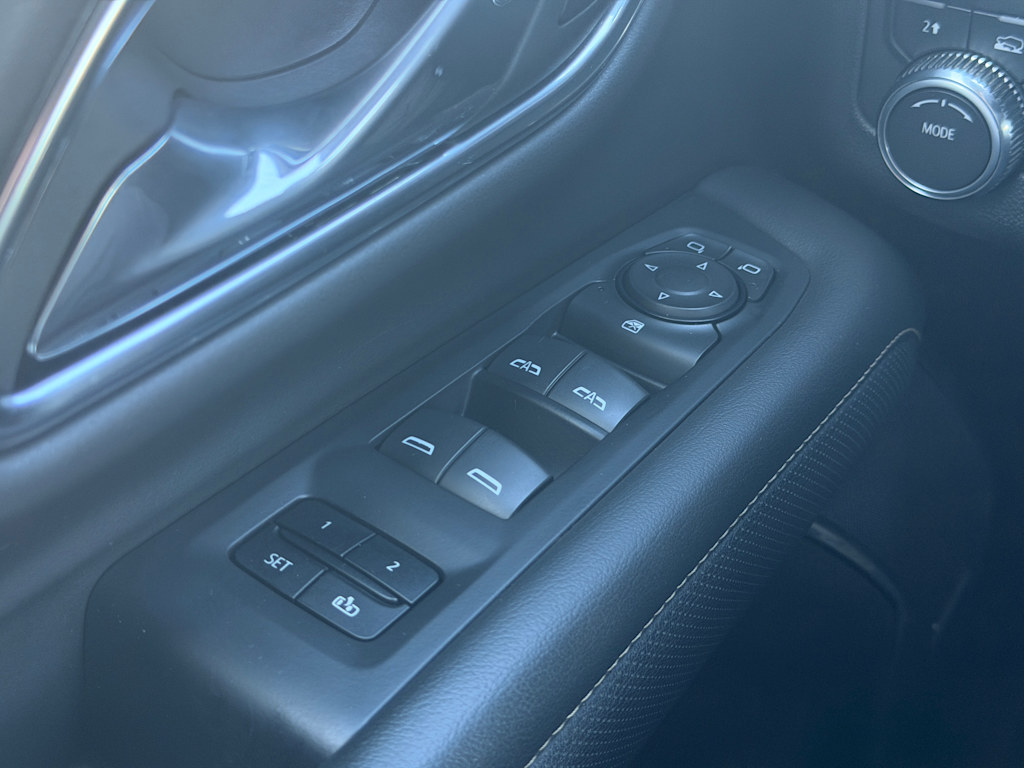 Thumbnail: 2023 GMC Yukon - 19