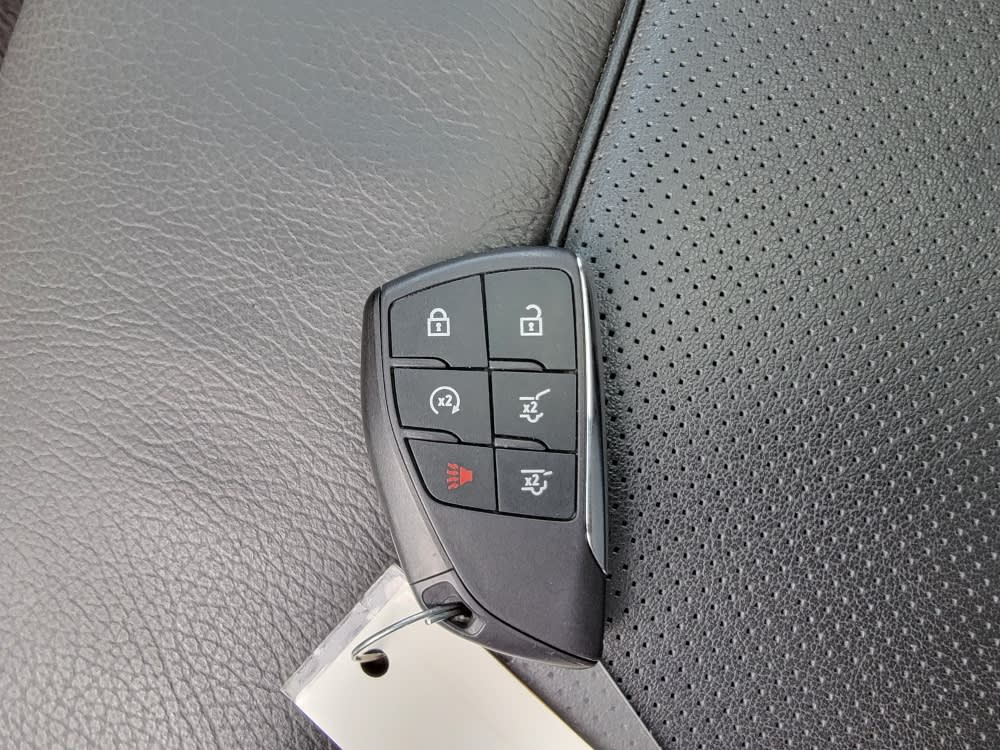 2023 GMC Yukon Denali 16