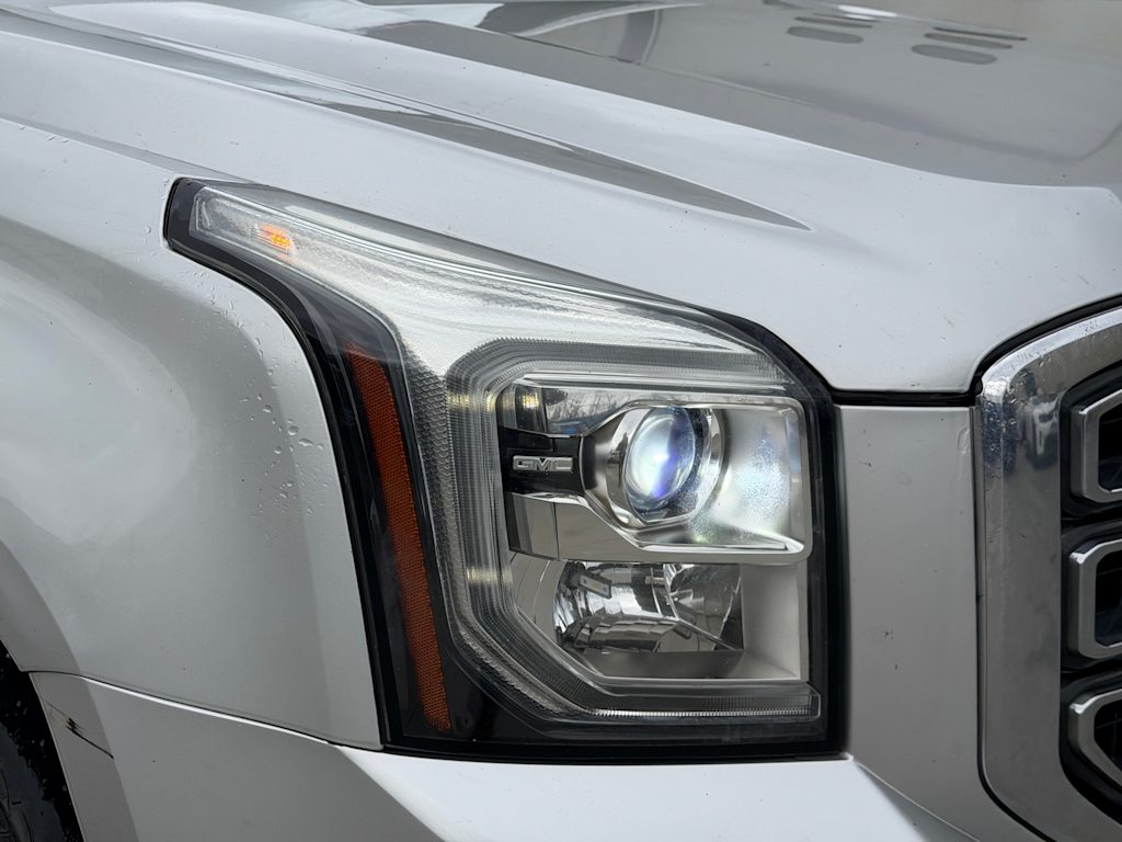 Thumbnail: 2015 GMC Yukon XL - 16