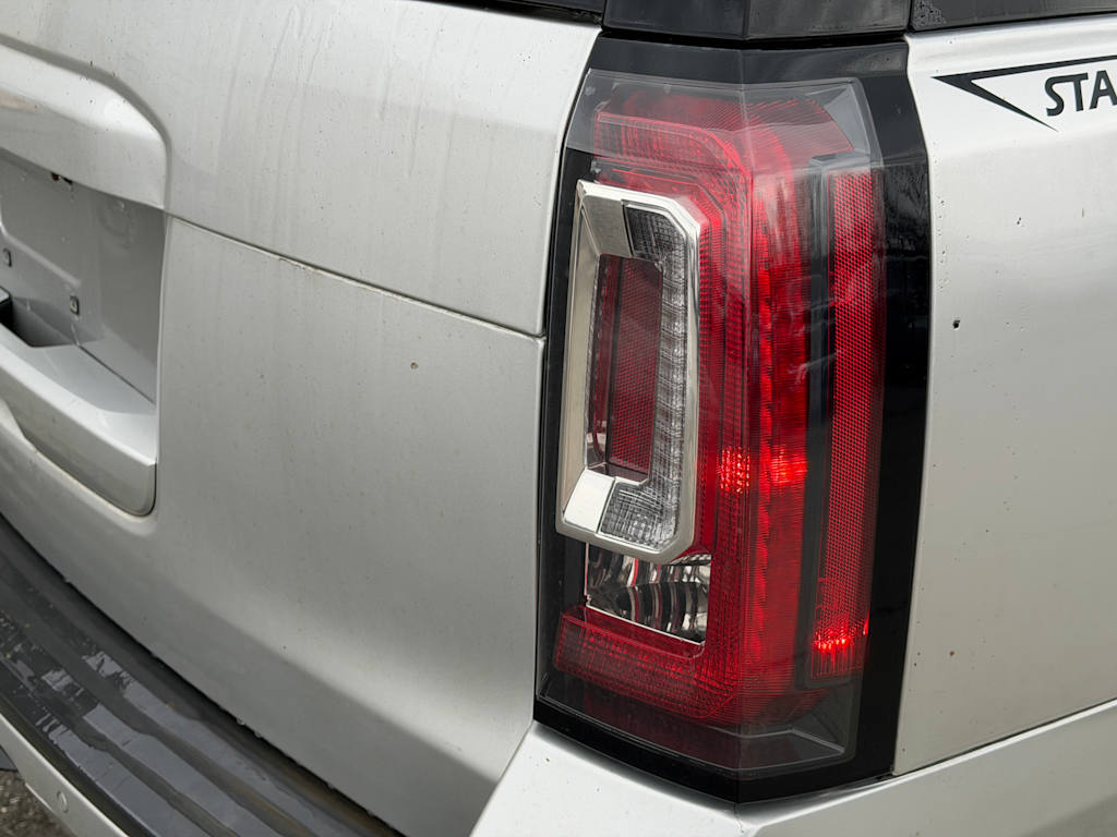 Thumbnail: 2015 GMC Yukon XL - 22