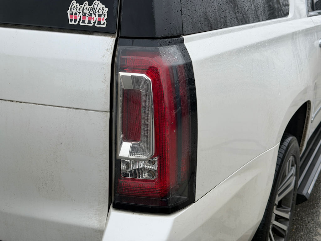 Thumbnail: 2018 GMC Yukon XL - 19