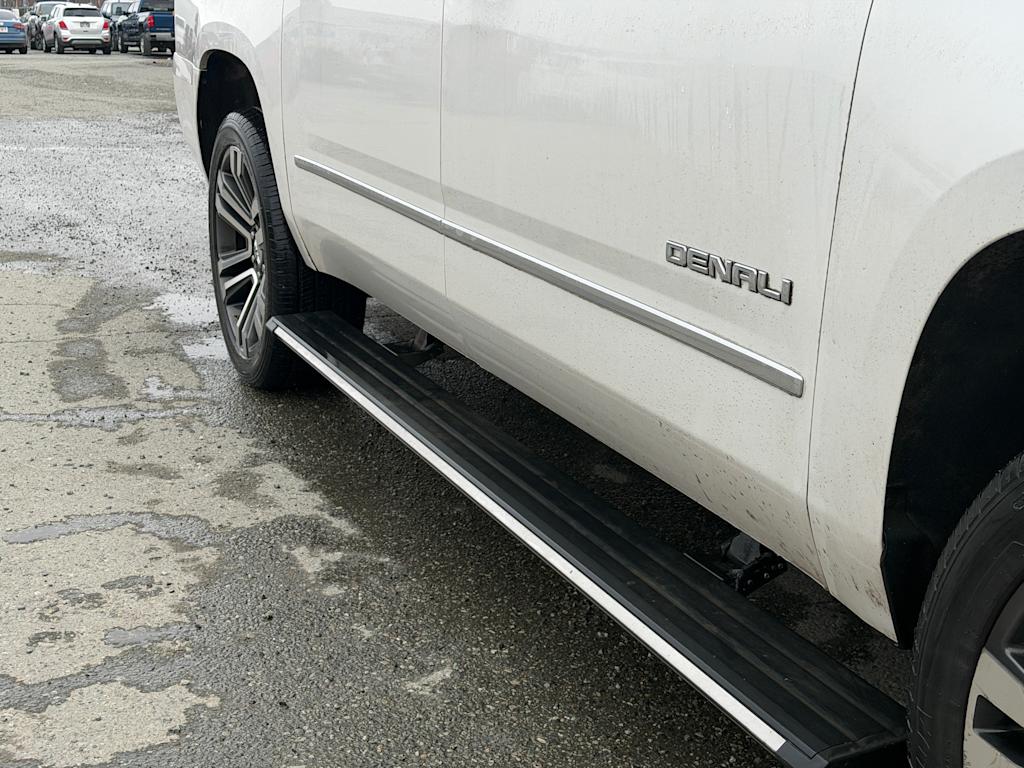 Thumbnail: 2018 GMC Yukon XL - 18