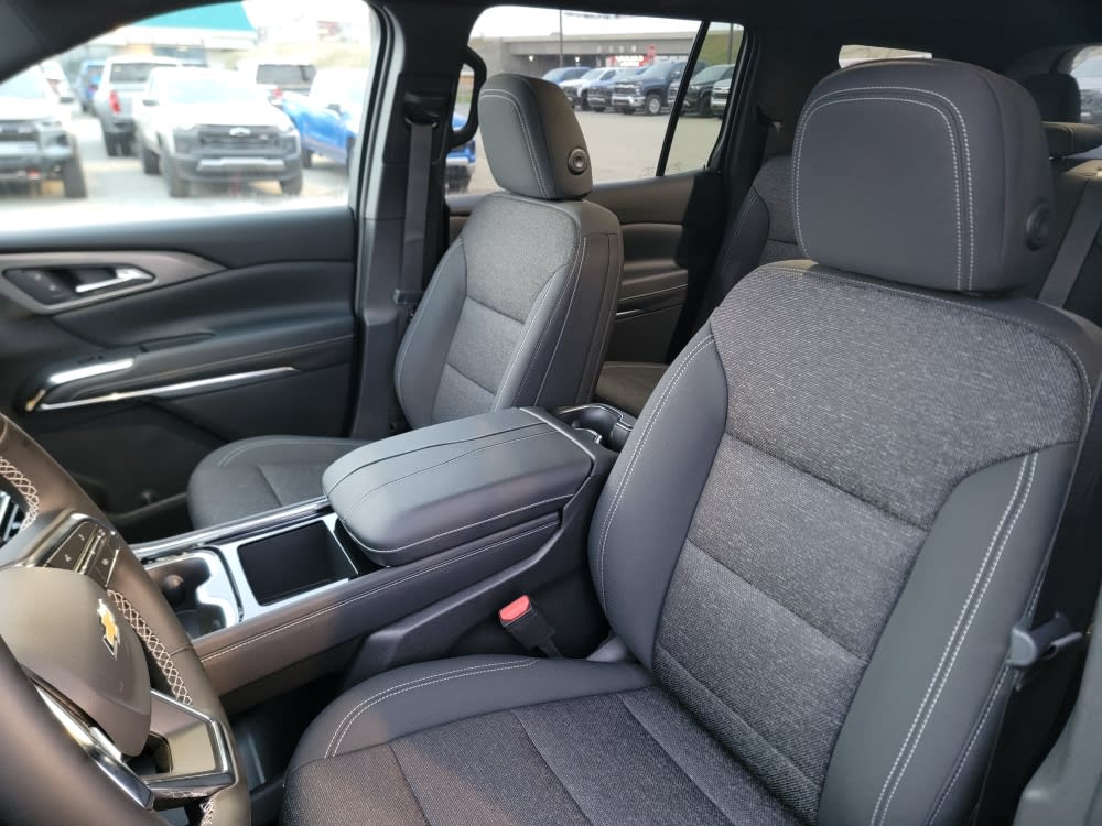 Thumbnail: 2026 Chevrolet Traverse - 10