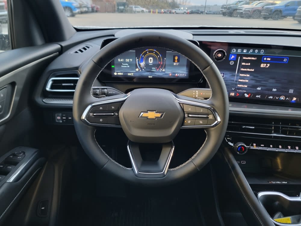 Thumbnail: 2026 Chevrolet Traverse - 2