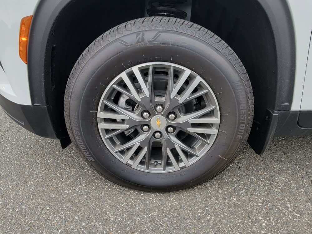 Thumbnail: 2026 Chevrolet Traverse - 8