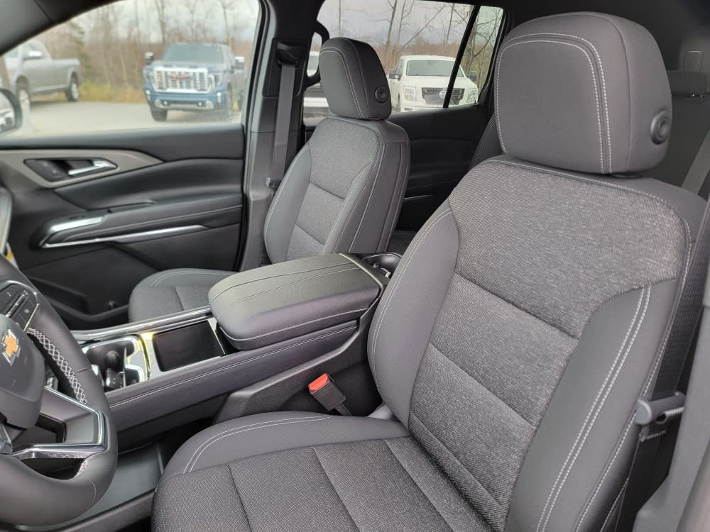 Thumbnail: 2026 Chevrolet Traverse - 10