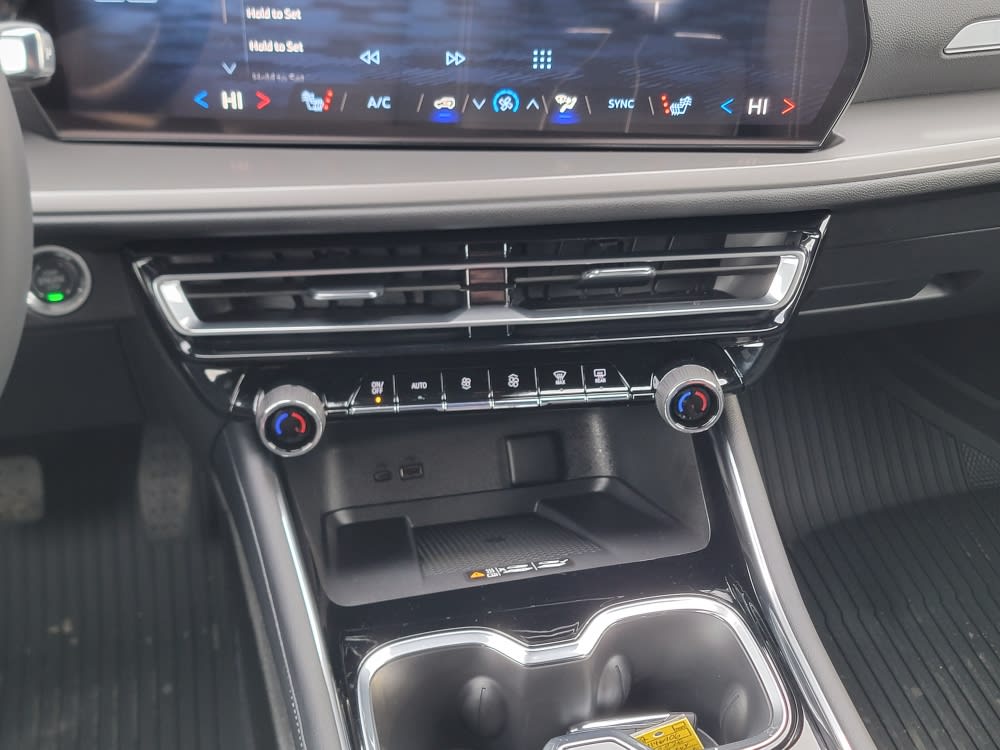 Thumbnail: 2026 Chevrolet Traverse - 24