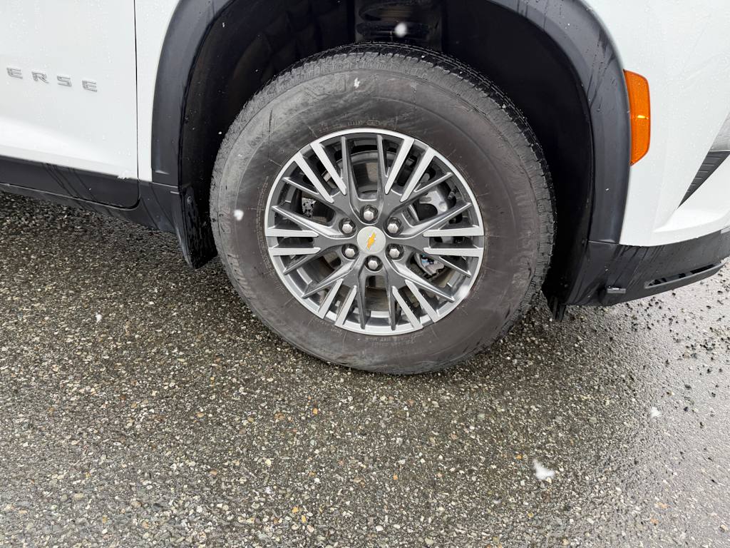 Thumbnail: 2026 Chevrolet Traverse - 16