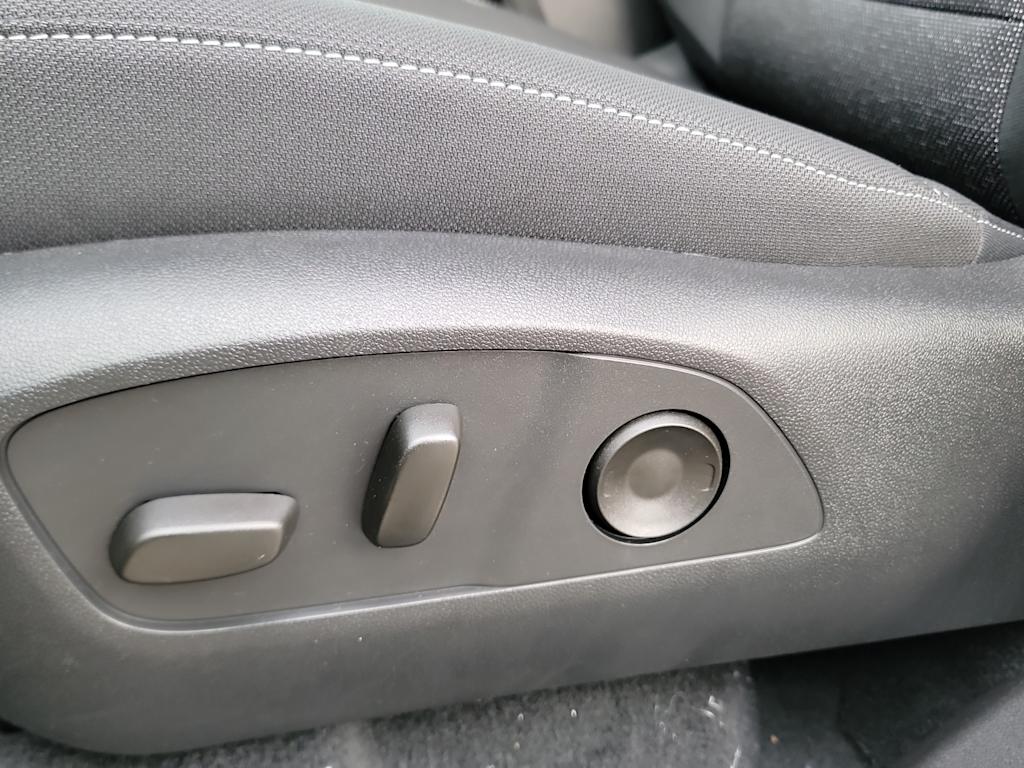 Thumbnail: 2026 Chevrolet Traverse - 22