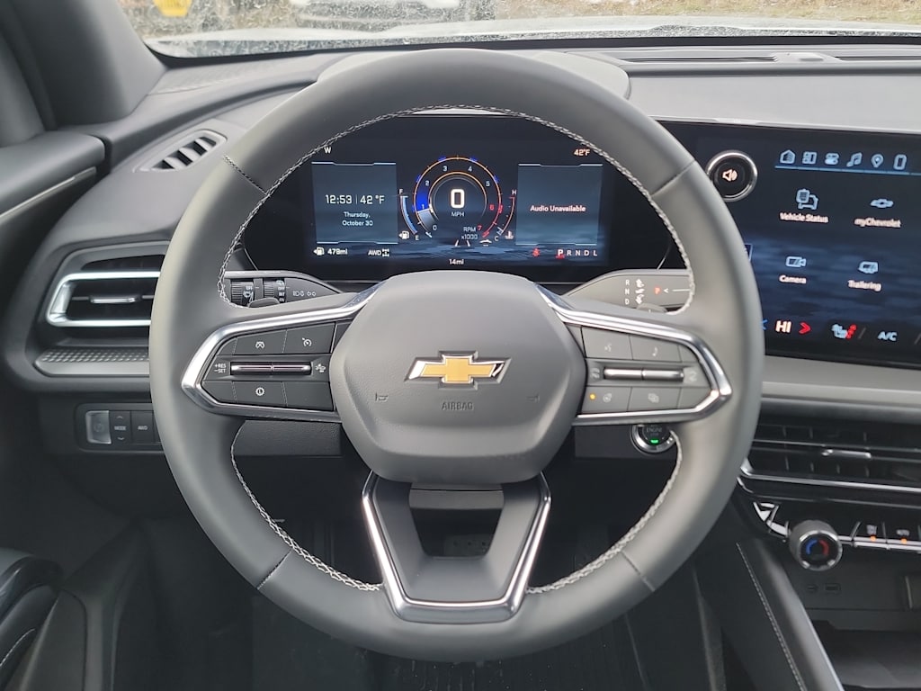 Thumbnail: 2026 Chevrolet Traverse - 2