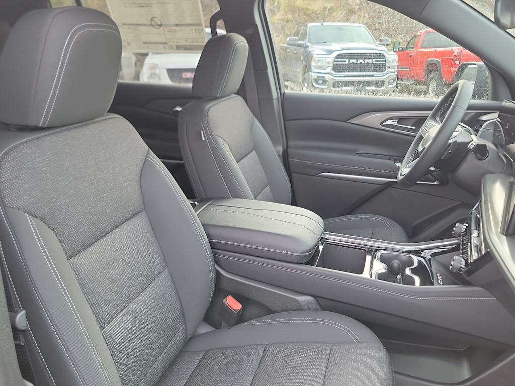 Thumbnail: 2026 Chevrolet Traverse - 10