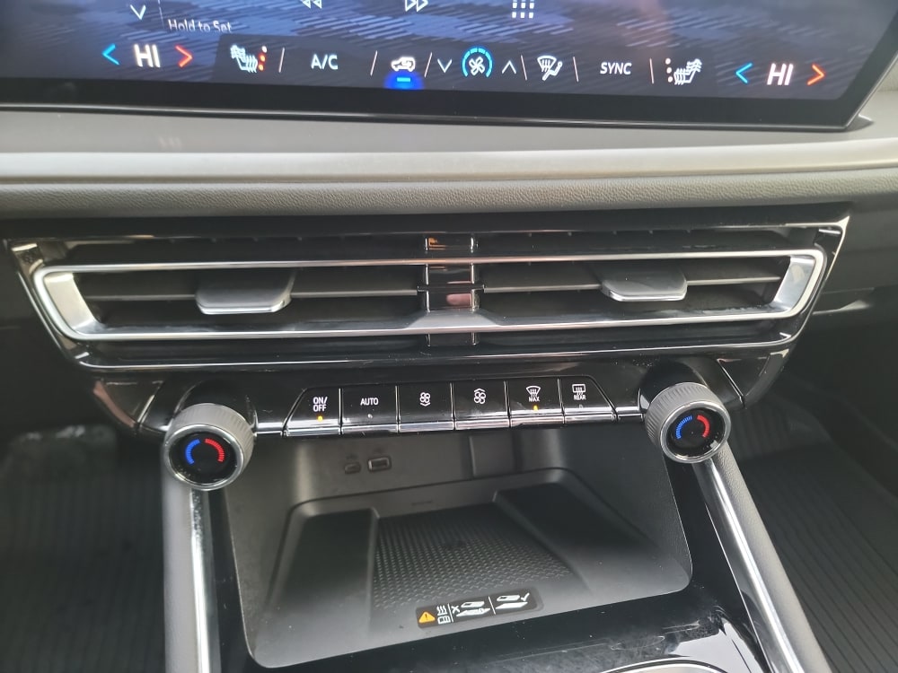 Thumbnail: 2026 Chevrolet Traverse - 24