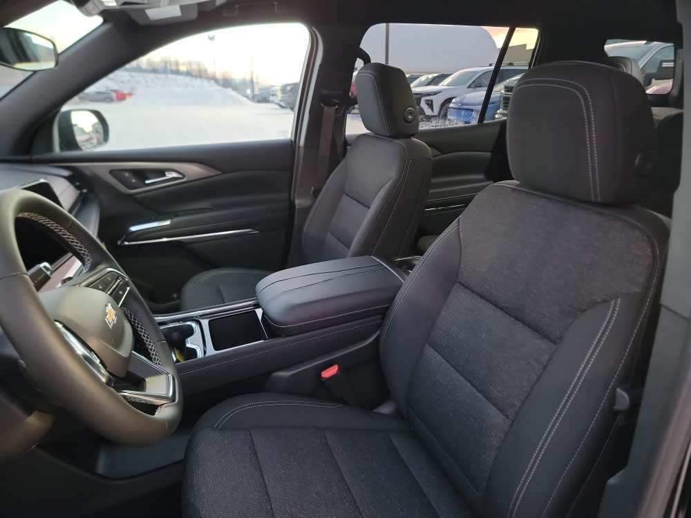 Thumbnail: 2026 Chevrolet Traverse - 10