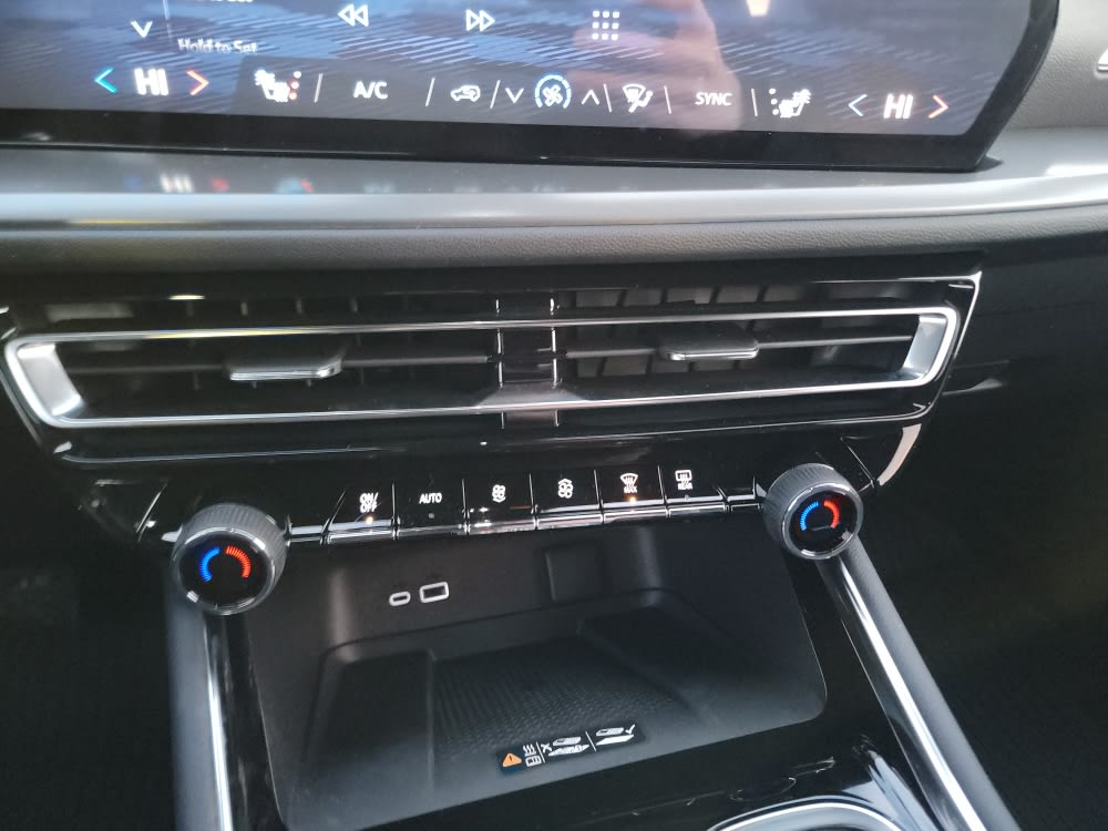 Thumbnail: 2026 Chevrolet Traverse - 24