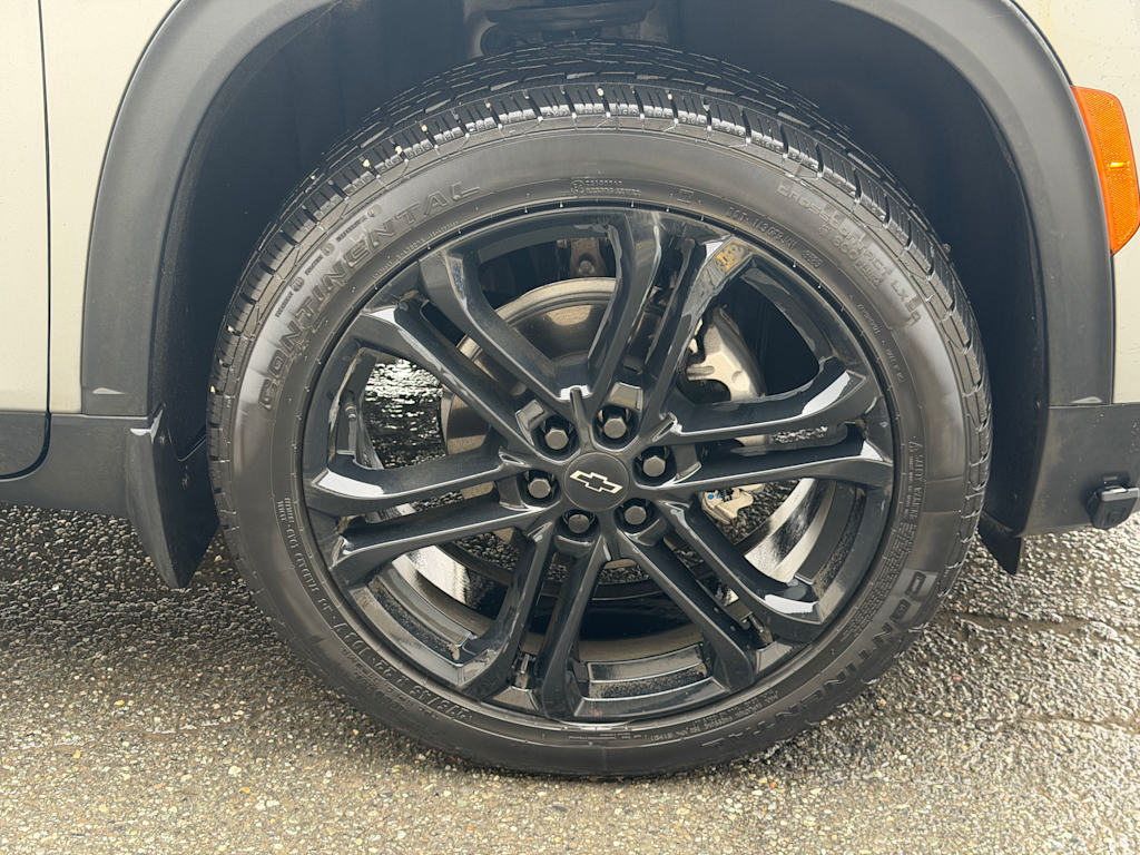 Thumbnail: 2026 Chevrolet Traverse - 16
