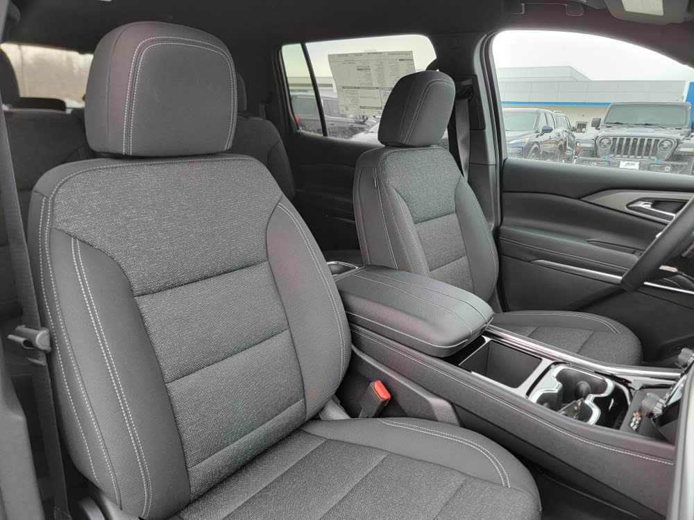 Thumbnail: 2026 Chevrolet Traverse - 11