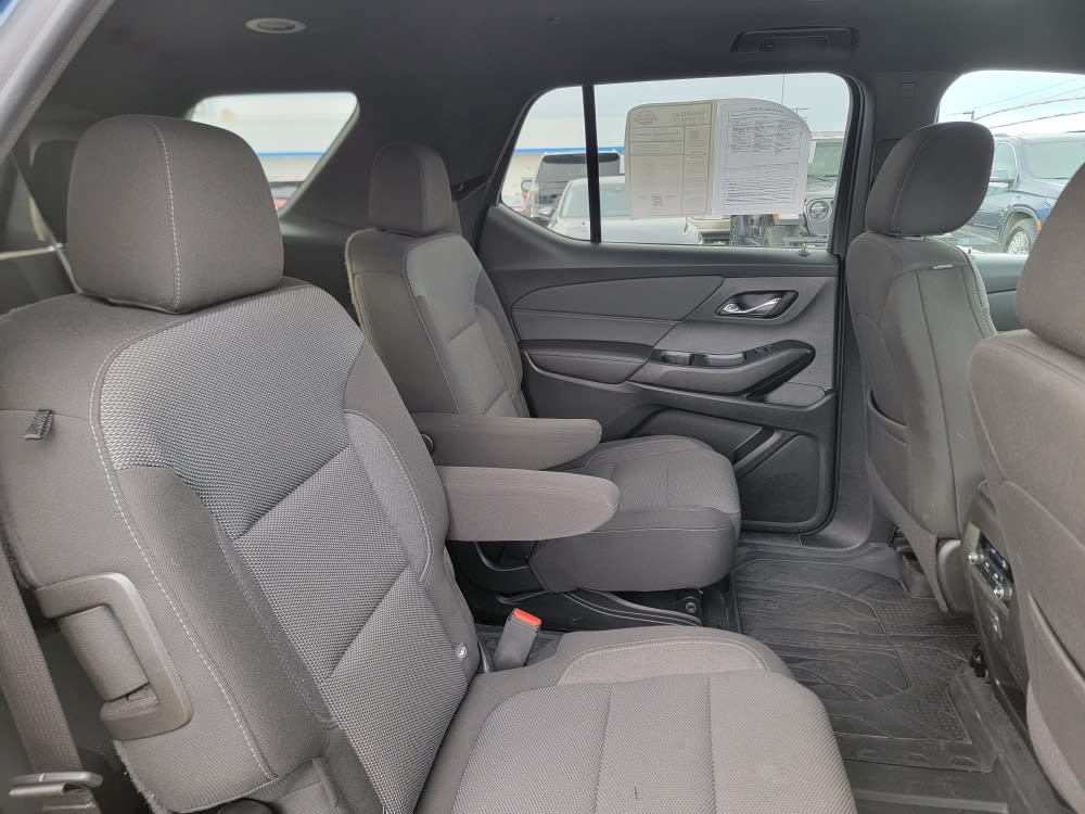 Thumbnail: 2022 Chevrolet Traverse - 12