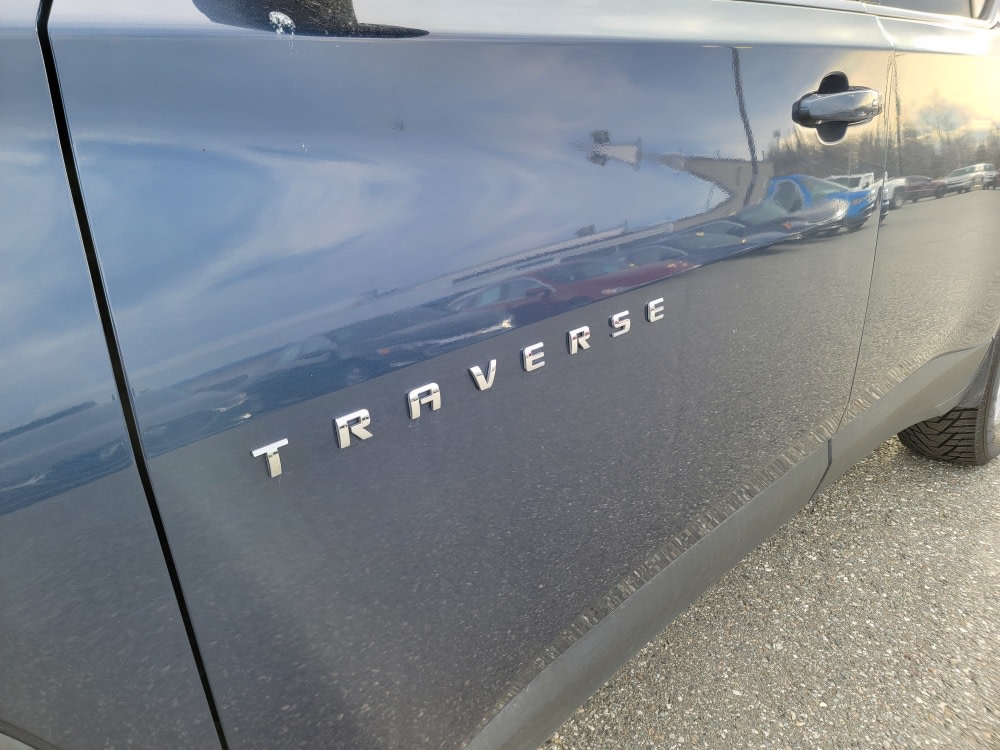 Thumbnail: 2022 Chevrolet Traverse - 7