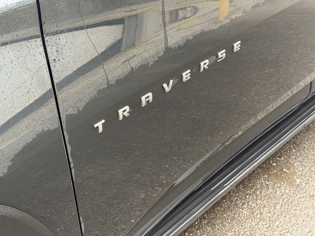 Thumbnail: 2018 Chevrolet Traverse - 6