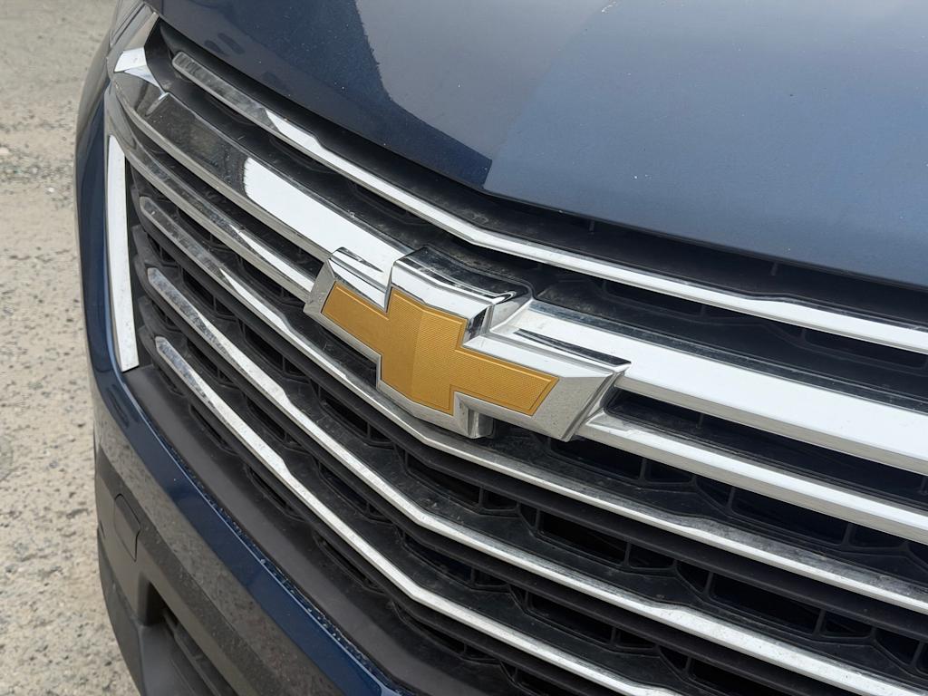 Thumbnail: 2023 Chevrolet Traverse - 14