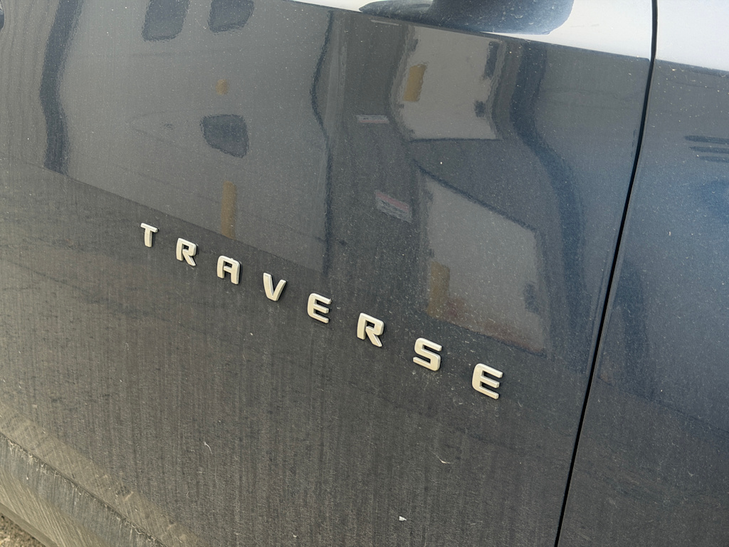 Thumbnail: 2023 Chevrolet Traverse - 17