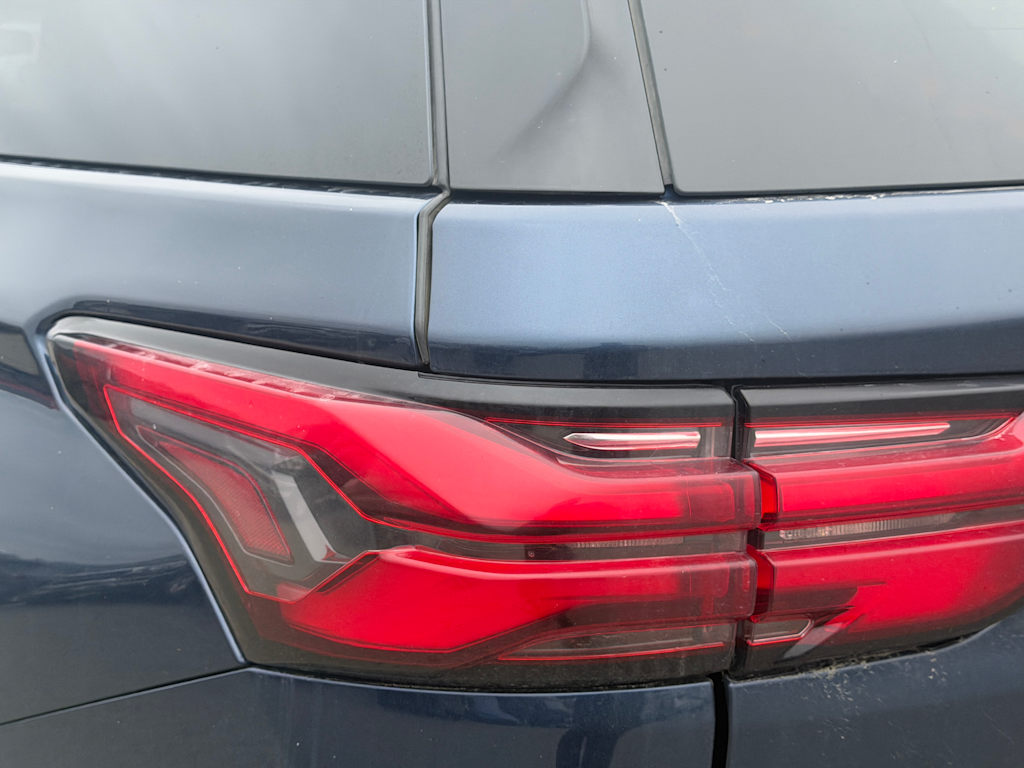 Thumbnail: 2023 Chevrolet Traverse - 24