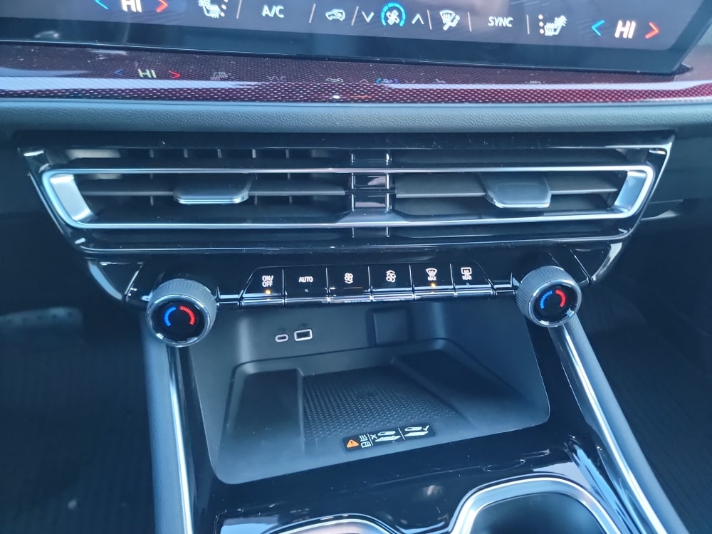 Thumbnail: 2026 Chevrolet Traverse - 24