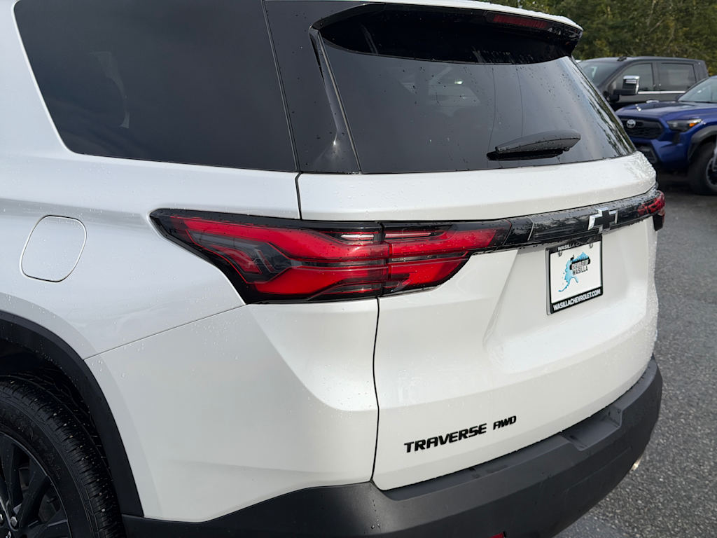Thumbnail: 2023 Chevrolet Traverse - 21