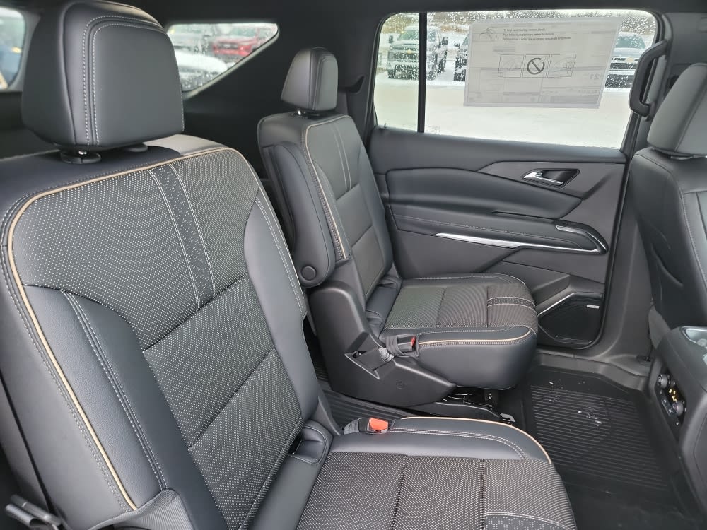 Thumbnail: 2026 Chevrolet Traverse - 11