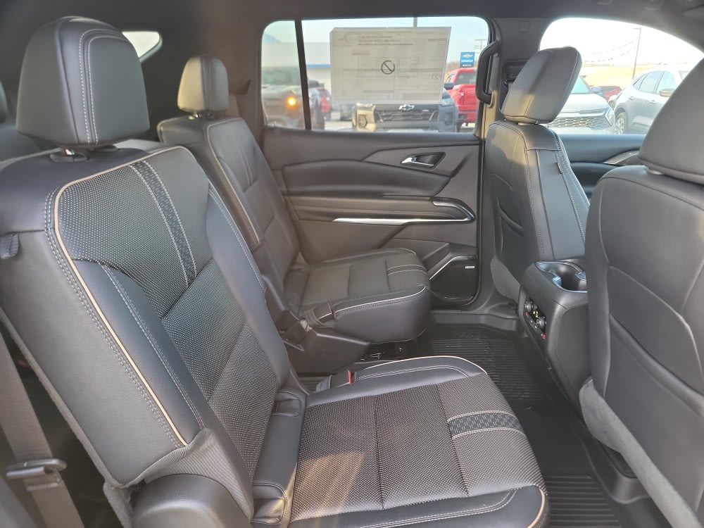 Thumbnail: 2026 Chevrolet Traverse - 12