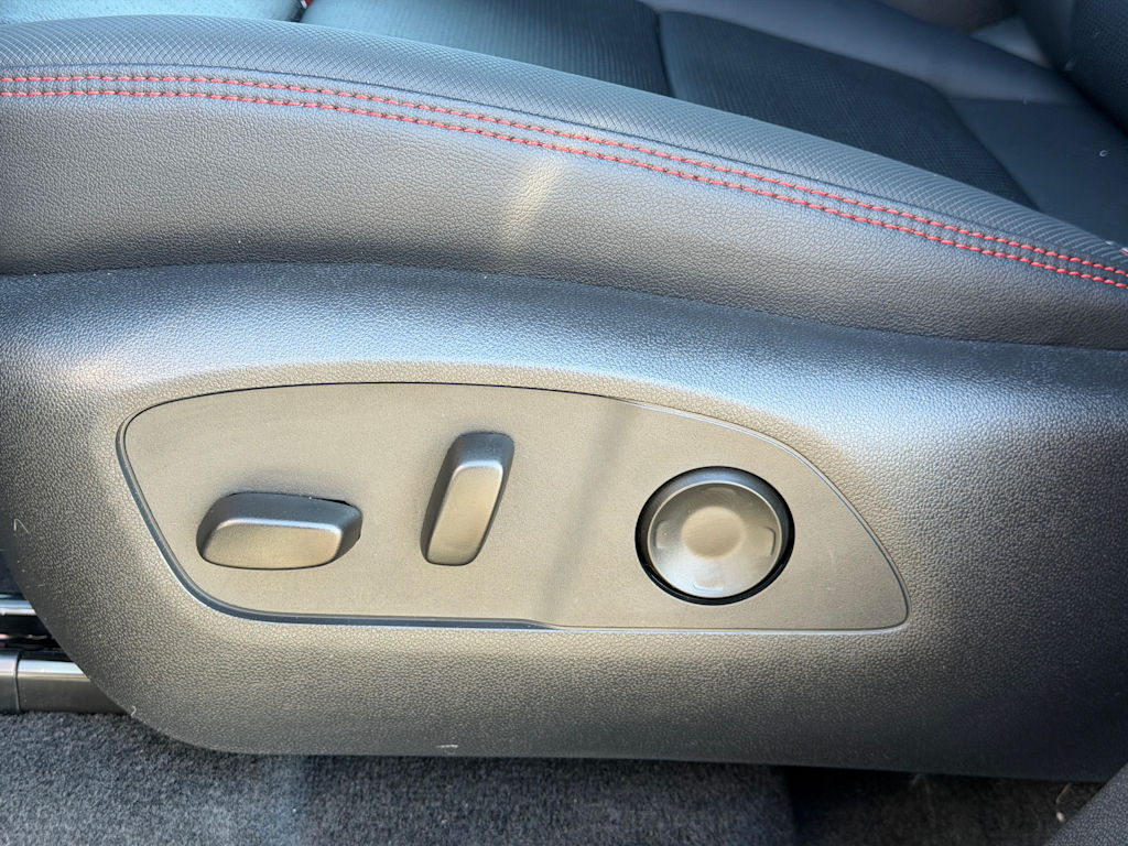 Thumbnail: 2026 Chevrolet Traverse - 16