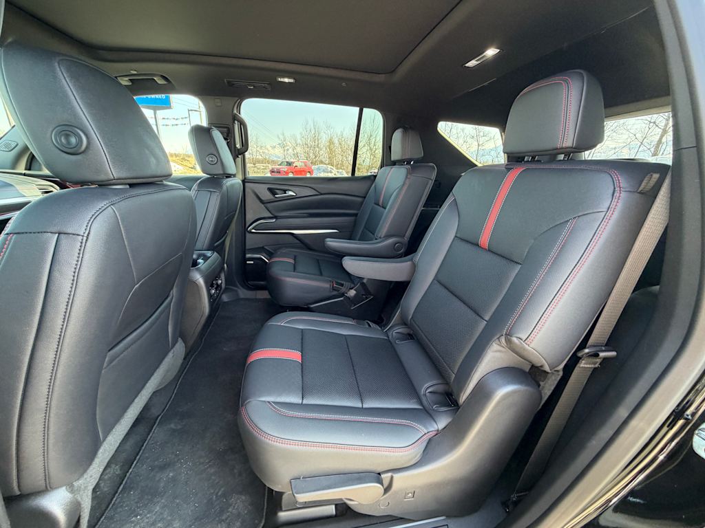 Thumbnail: 2026 Chevrolet Traverse - 10