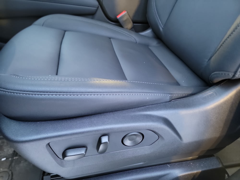 Thumbnail: 2026 Chevrolet Suburban - 22